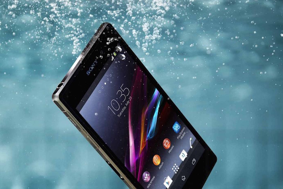 Handy Ins Wasser Gefallen Geht Nicht Mehr An vergleichskiosk.de